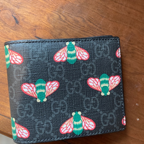 Gucci Wallet - Picture 2 of 3